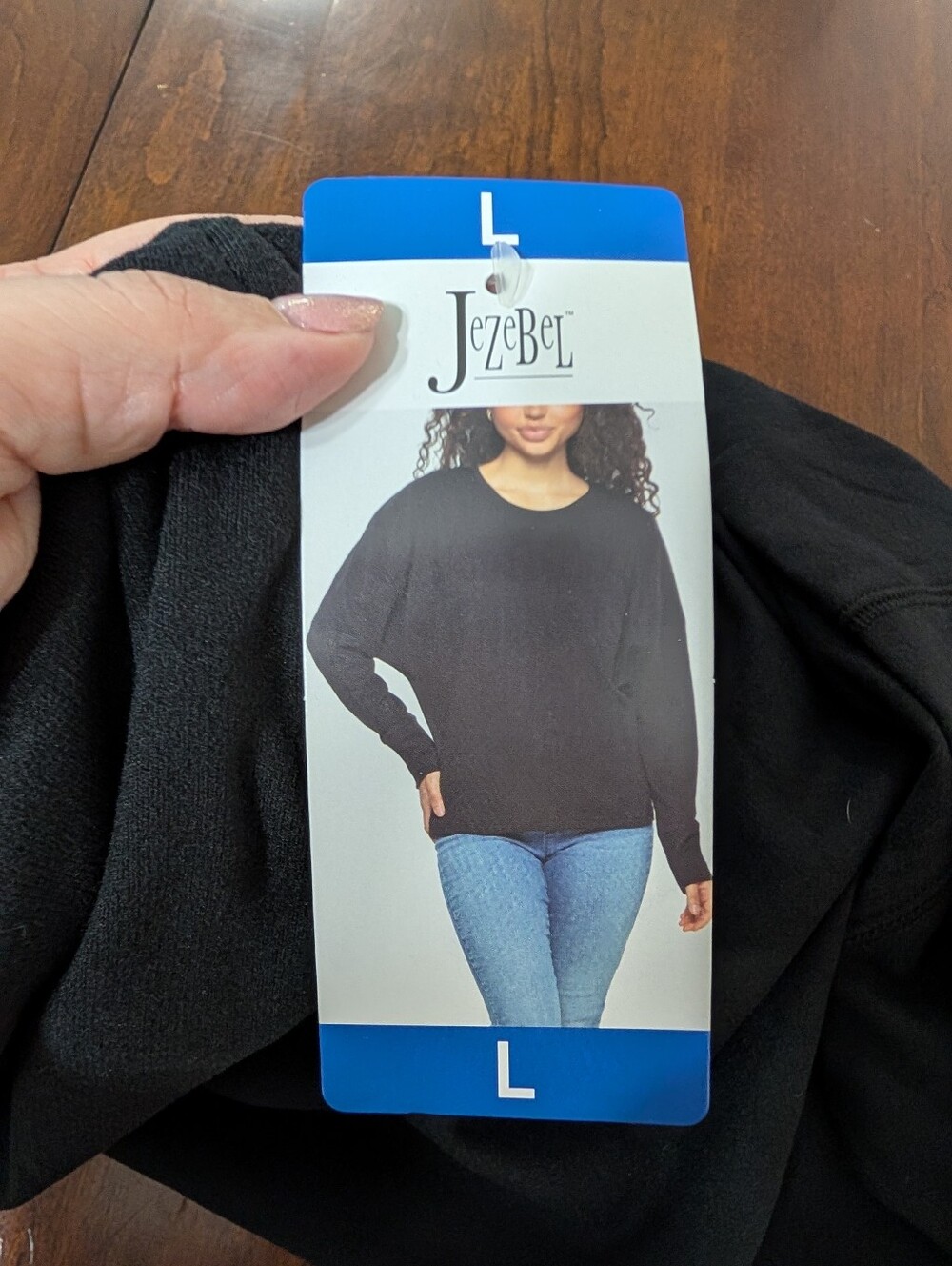 NWT Felina Jezebel Bat Wing Soft Sweater Size L - Picture 4 of 4